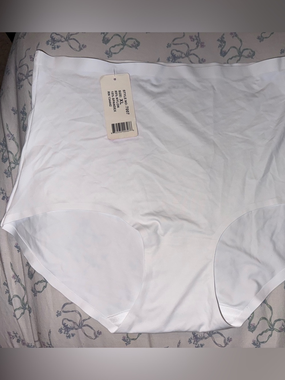 Women’s High-Waist Seamless Shaping Brief — White